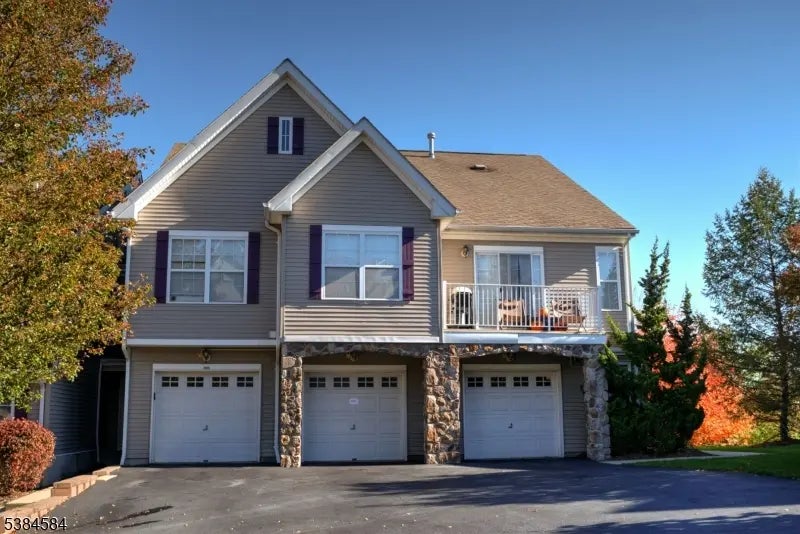 1005 Wendover Ct, Randolph Twp.