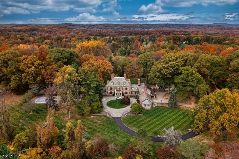 74 Village Rd, Harding Twp.