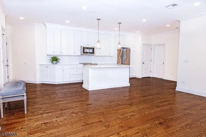 29 Euclid Avenue Apt 203, Summit City