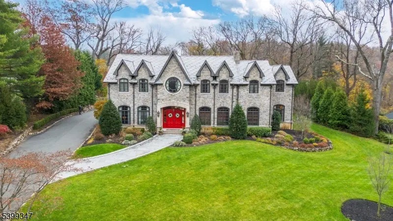 9 Beechtree Ln, Essex Fells Twp.