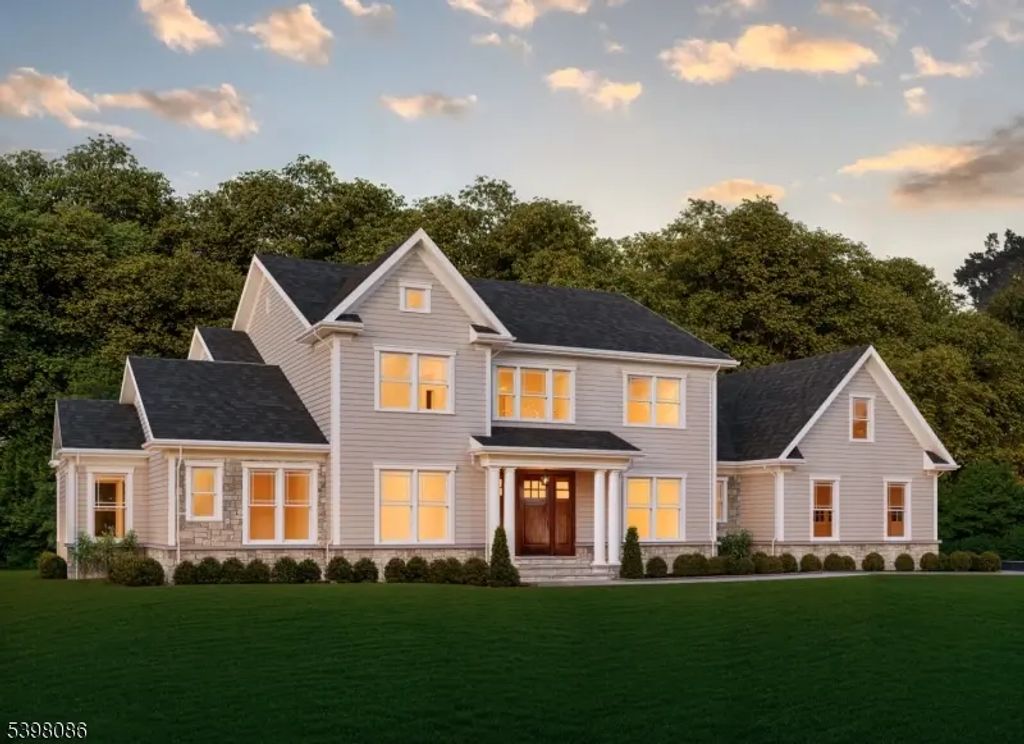 6 Harlow Pointe Cove, Green Brook Twp.
