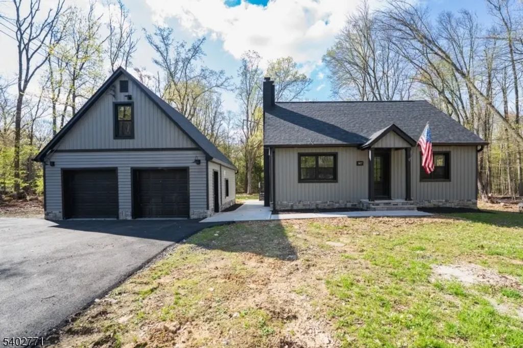 347 Zion Rd, Hillsborough Twp.