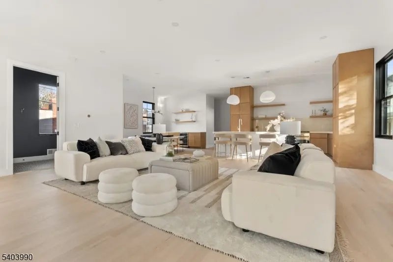 112 Valley Rd, Montclair Twp.