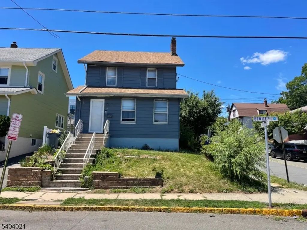 425 Dewitt Ave, Belleville Twp.