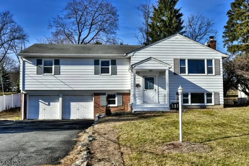 181 Pleasant Valley Way, West Orange Twp.