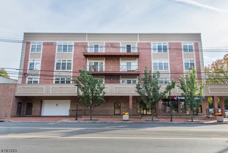 1677 Springfield Ave, Maplewood Twp.