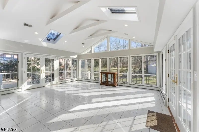 850 Valley Rd, Watchung Boro