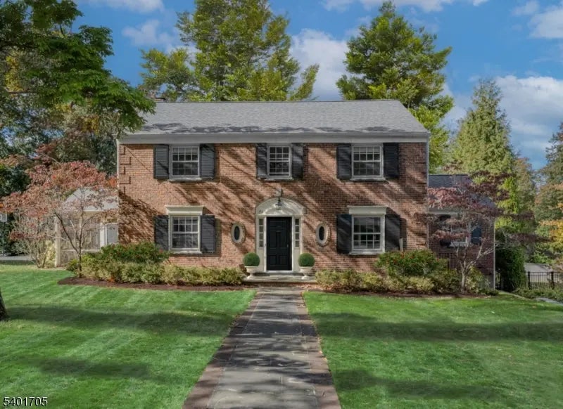 154 Woodland Ave, Summit City