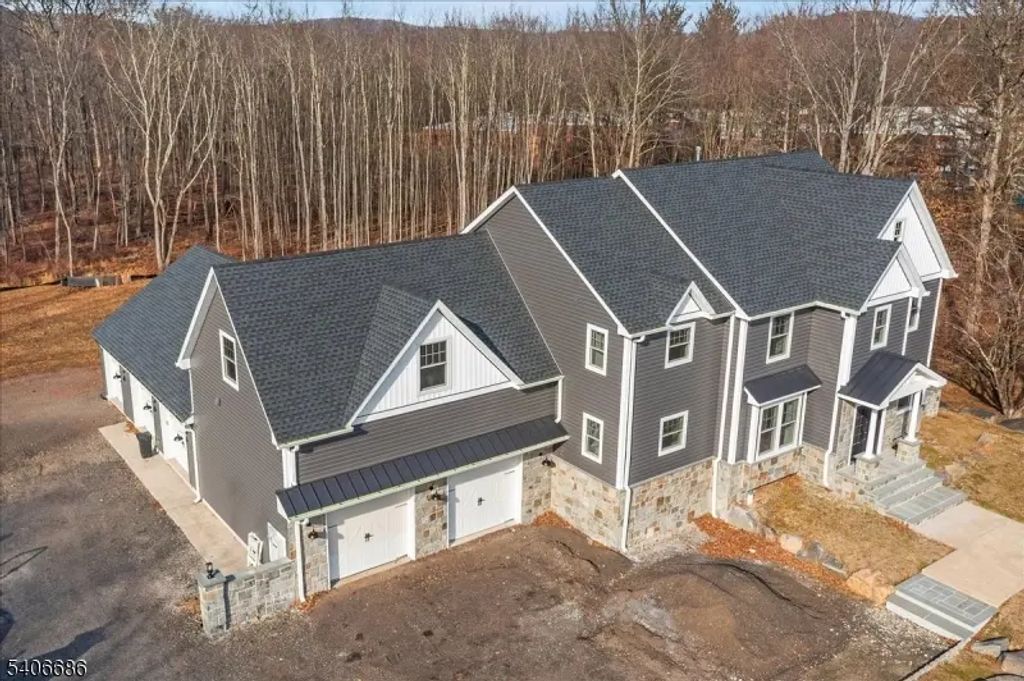 759 Mechlin Corner Rd., Union Twp.