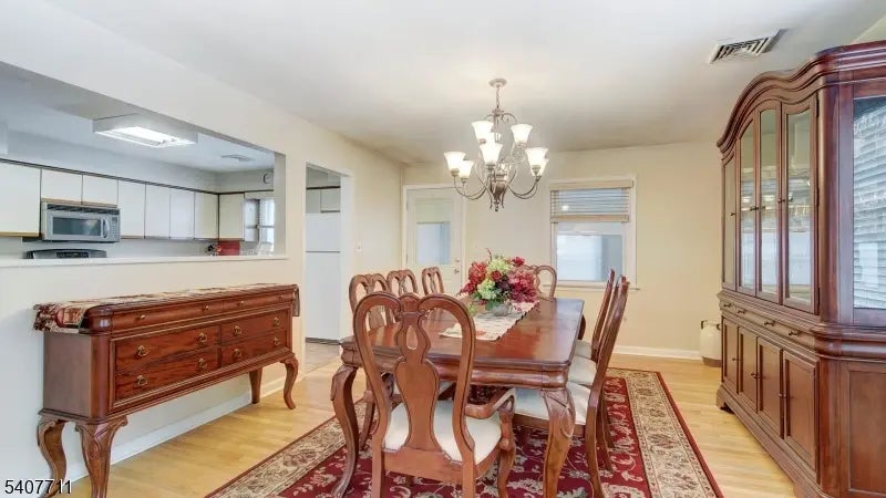 25 Woodland Ave, West Orange Twp.