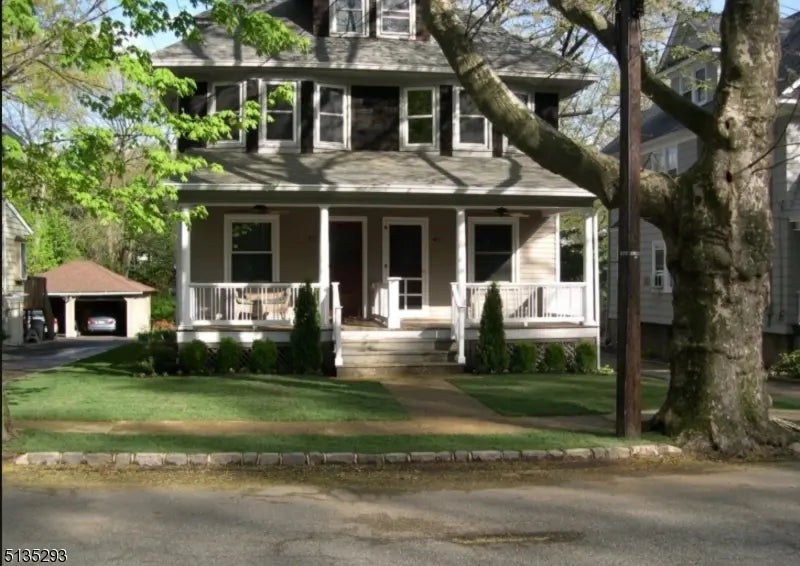 40 Dunnell Rd, Maplewood Twp.