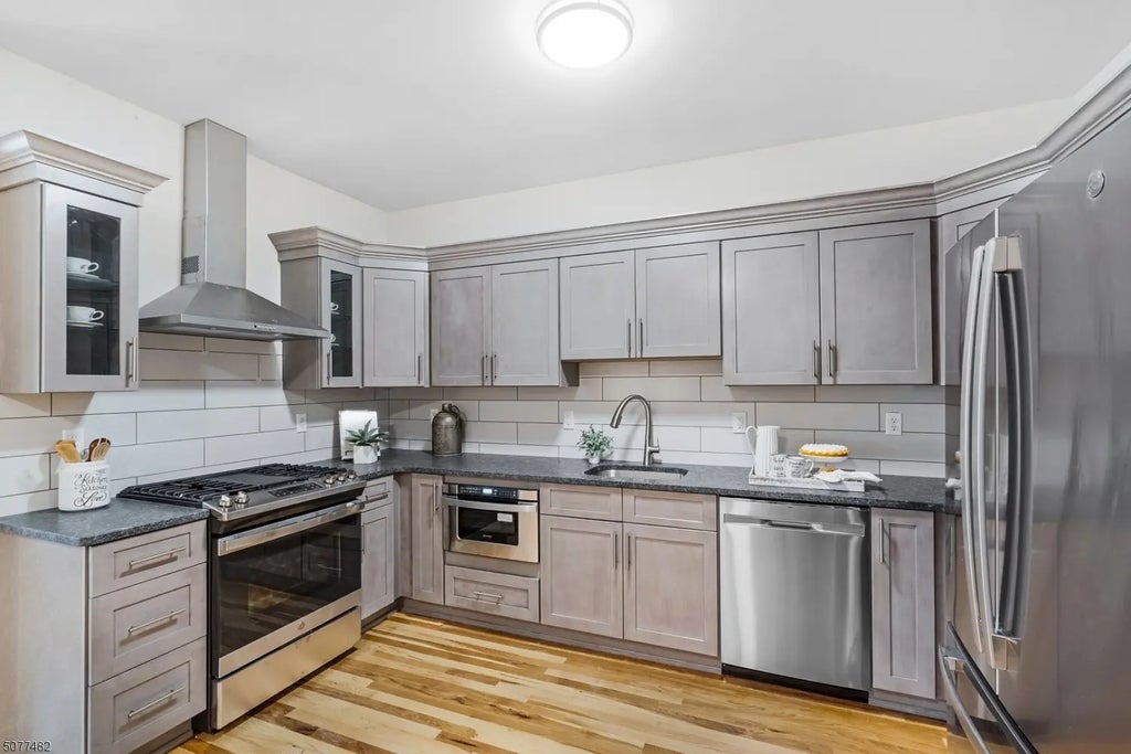 501 South Ave, Westfield Town