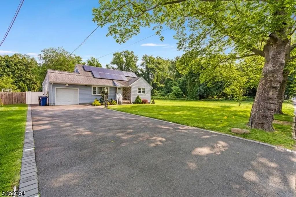 132 Parkside Rd, Plainfield City