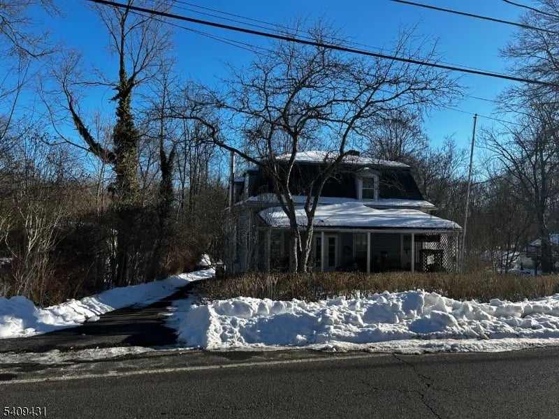 471 River Rd, Chatham Twp.