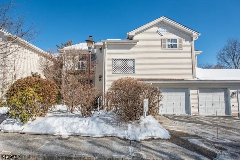 206 Potomac Dr, Bernards Twp.