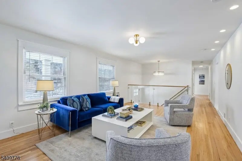 91 Warren Rd, West Orange Twp.