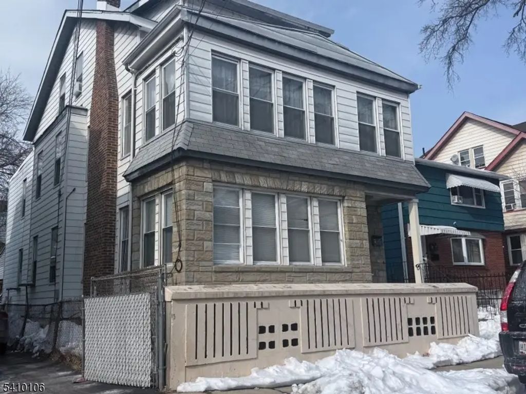 267 Wainwright St, Newark City