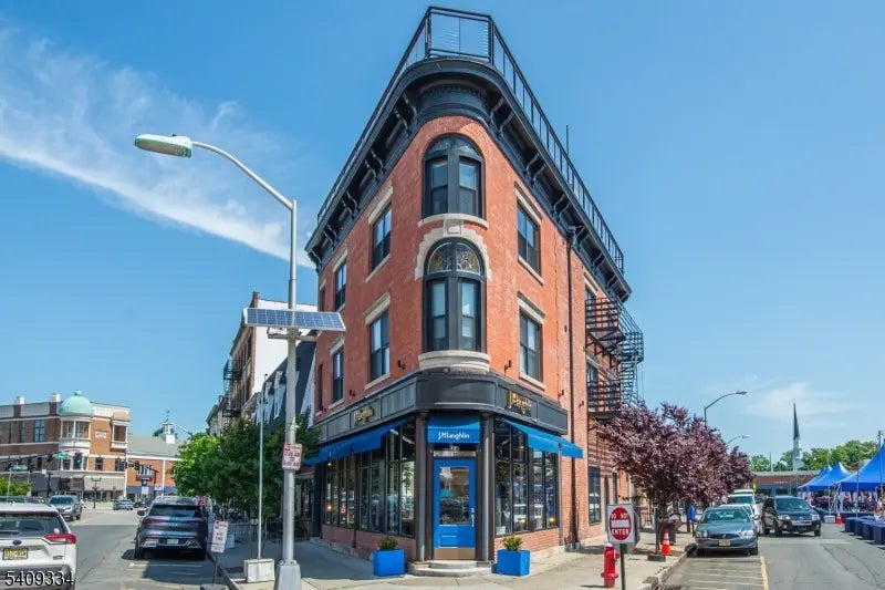 44 Elm St, Westfield Town