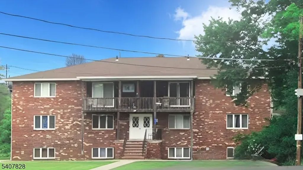 306-b Lake Shore South, Montague Twp.