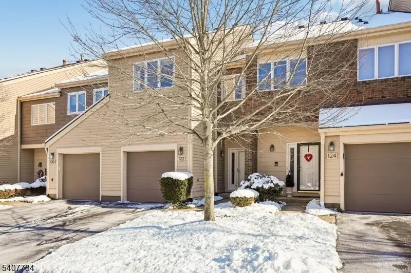 122 Hempstead Ct, Madison Boro