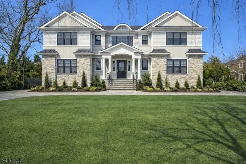 127 Stewart Rd, Millburn Twp.