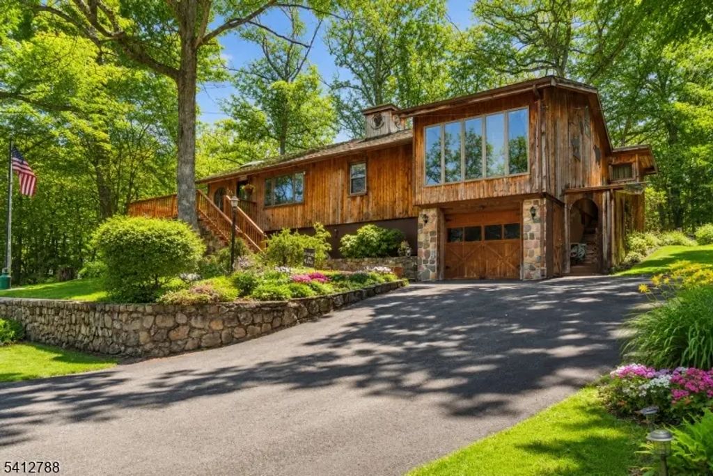 543 Lakeside Ave, Hopatcong Boro