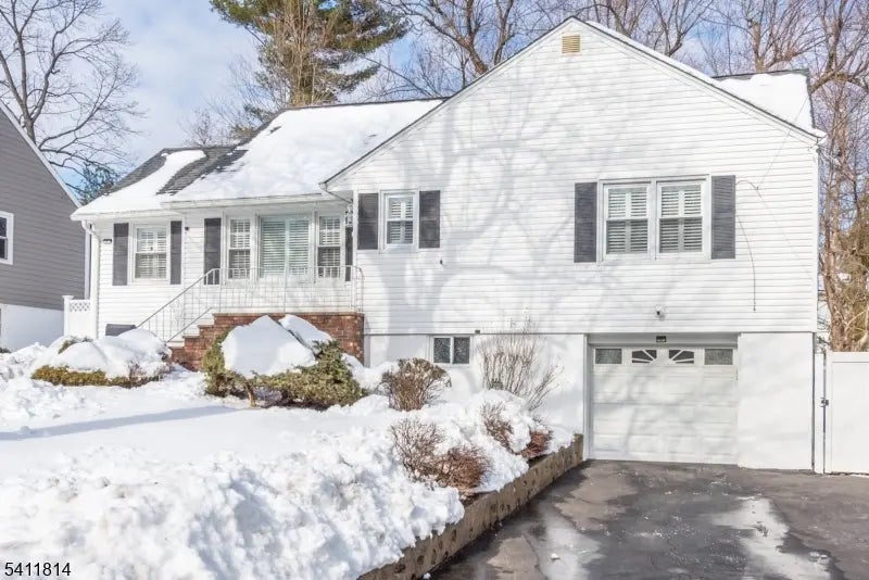 13 Porter Rd, West Orange Twp.