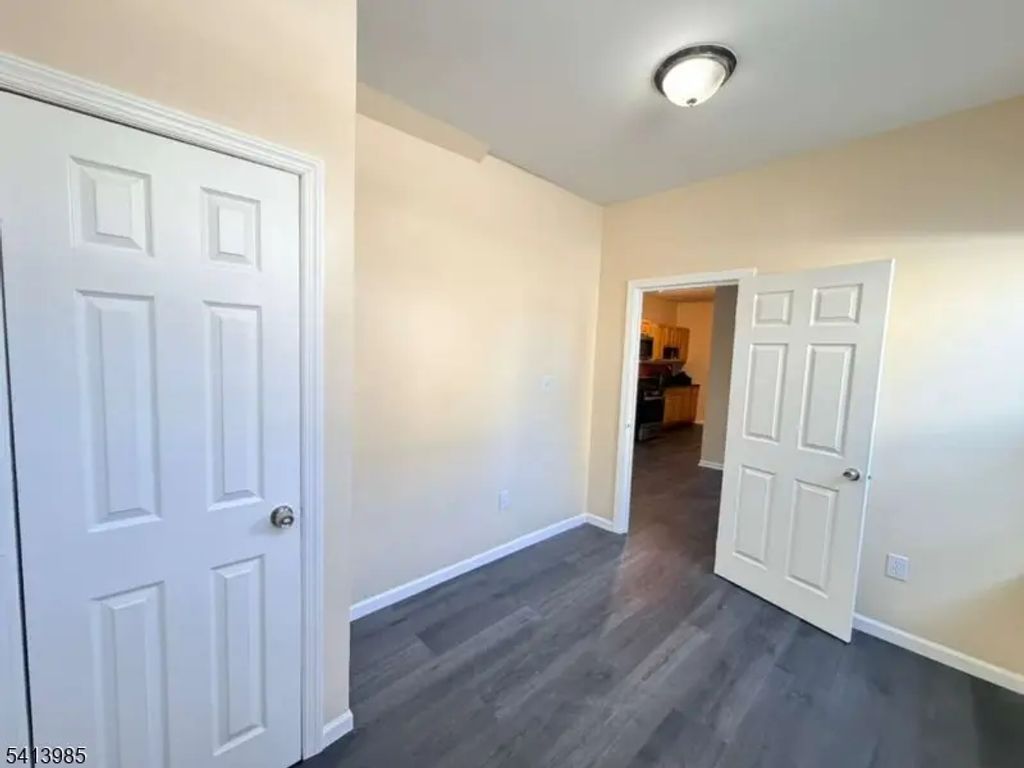 113 Delavan Ave, Newark City