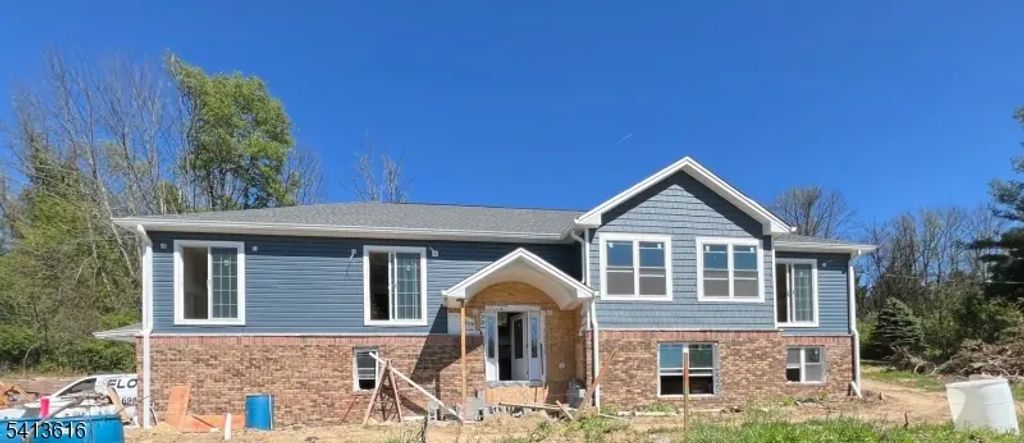 1528 Glenwood Rd (route 565), Vernon Twp.
