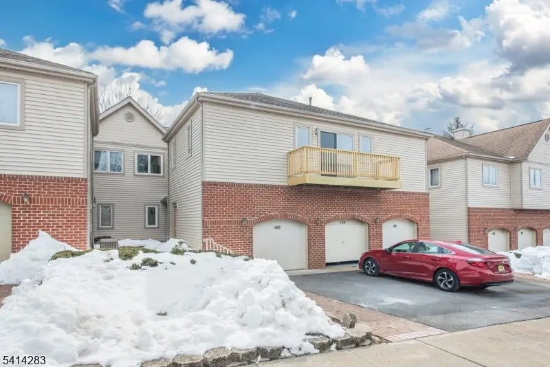 140 Sunrise Dr, Hanover Twp.