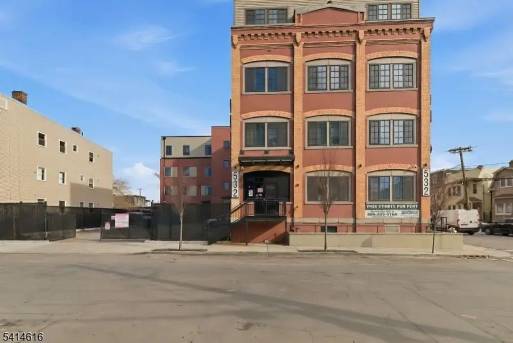 526-532 Mulberry St, Newark City