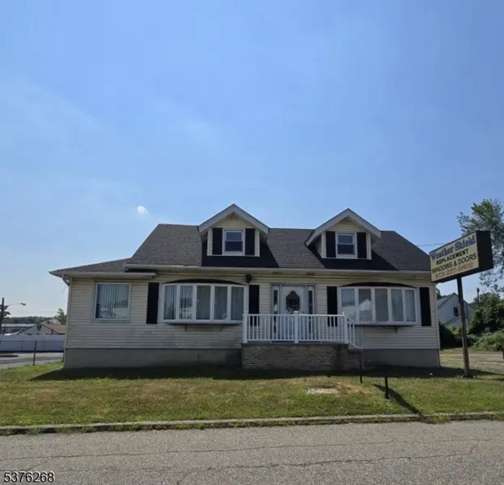 588 Us Highway 46, Fairfield Twp.