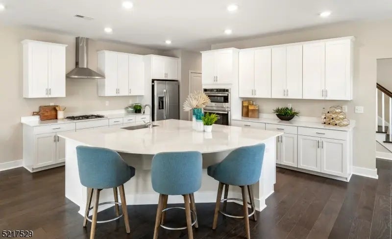 20 Eastwood Ter, East Hanover Twp.