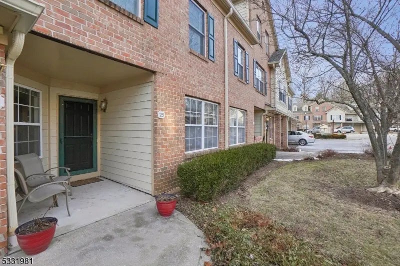 25 Cadence Ct, Morris Twp.