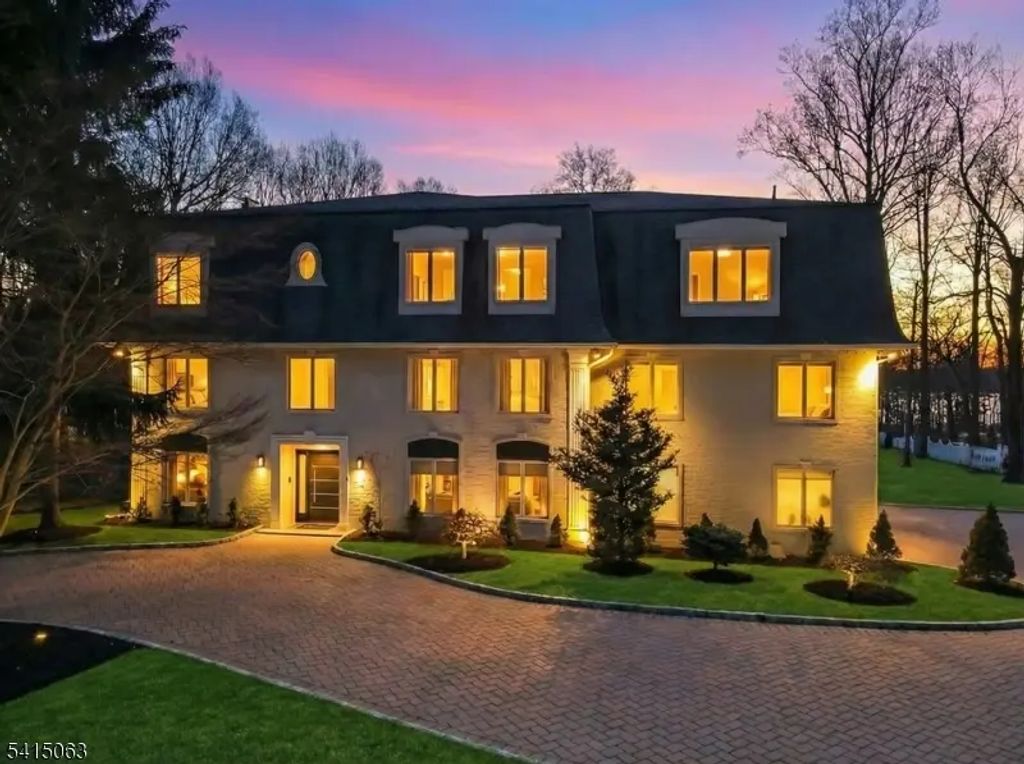 99 Ogle Rd, Old Tappan Boro