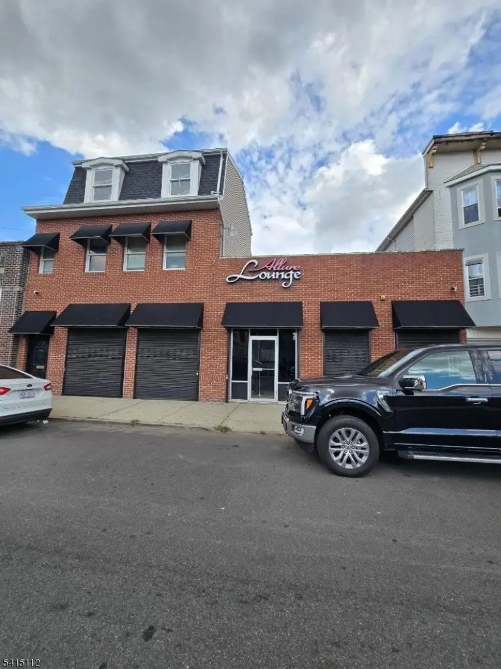 415 Halsey St, Newark City
