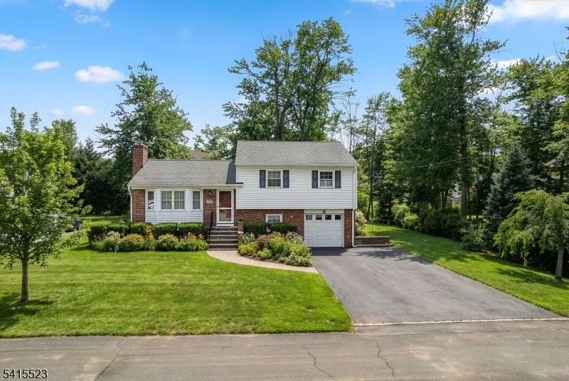 15 Walnut St, Chatham Boro