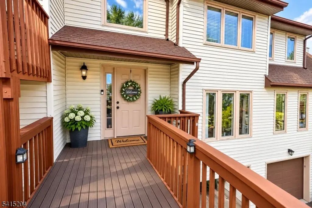 4 Sickle St, Dover Town