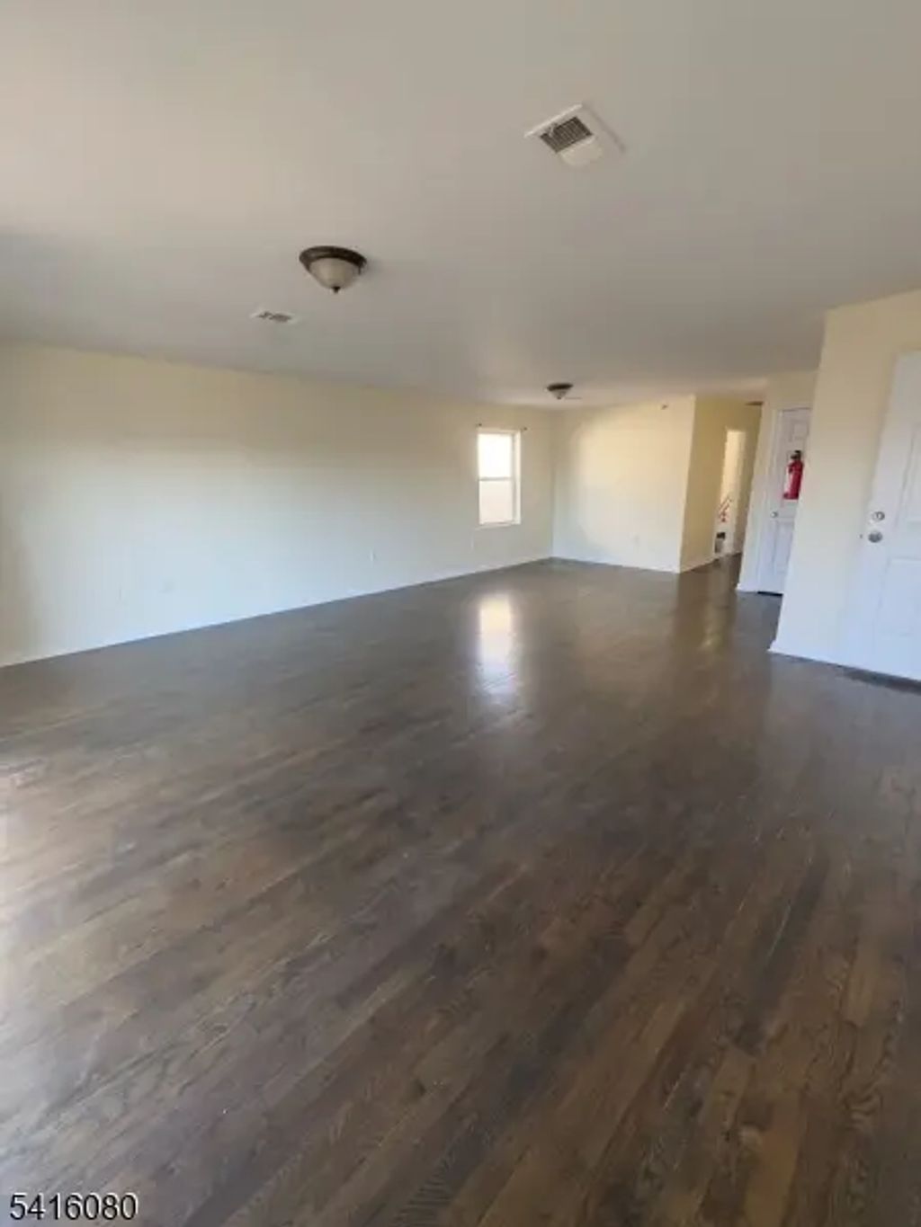 549 Hawthorne Ave Apt 3, Newark City