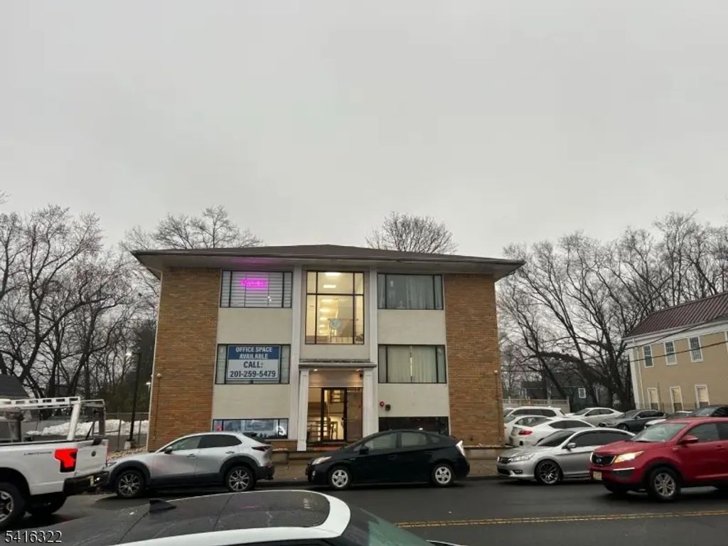 420 Chestnut St Unit 2c, Union Twp.