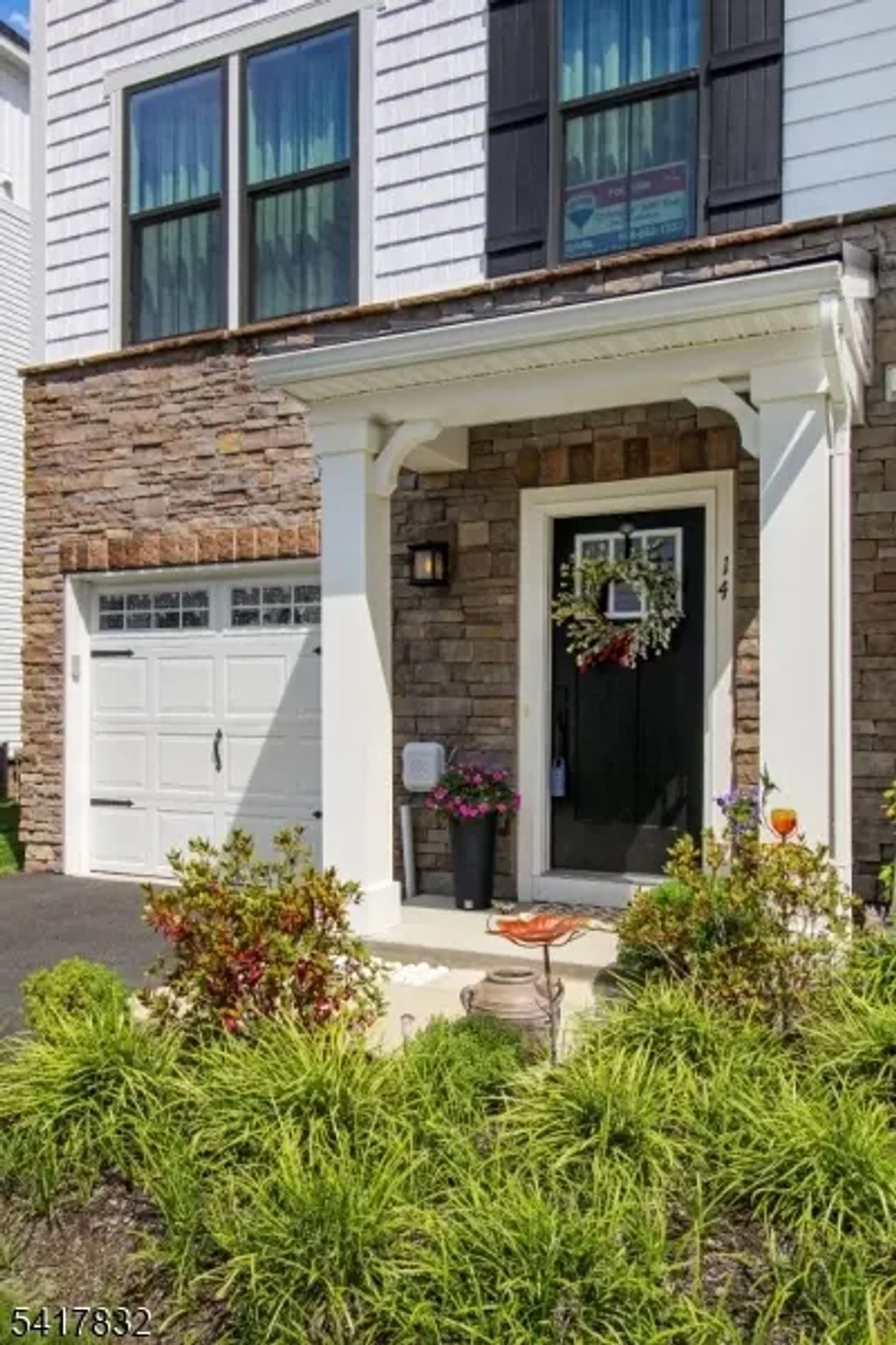 14 Saw Mill Circle, Hackettstown Town
