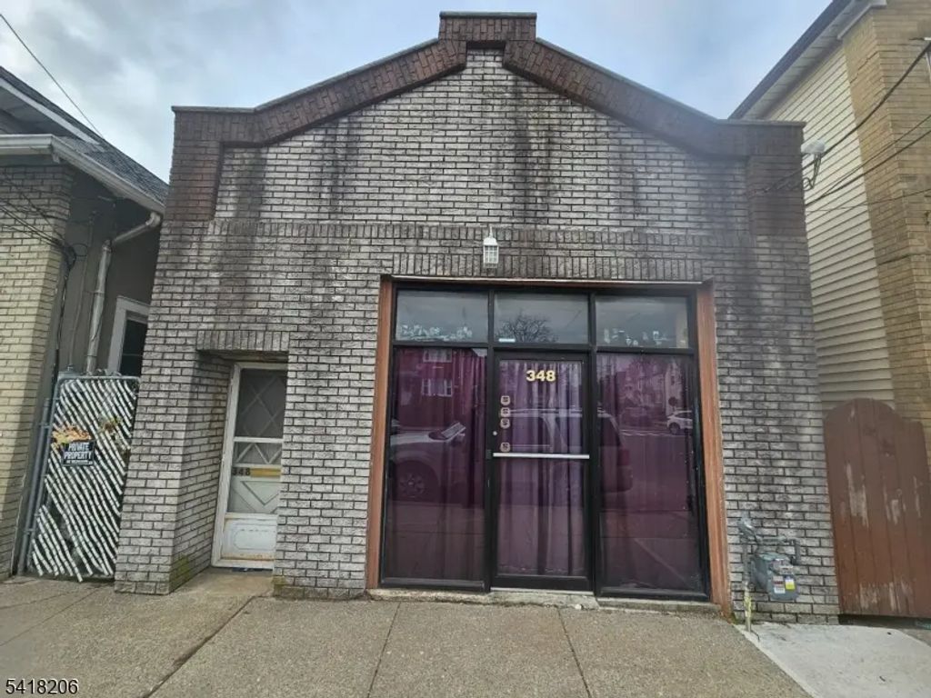 348 S Wood Ave, Linden City