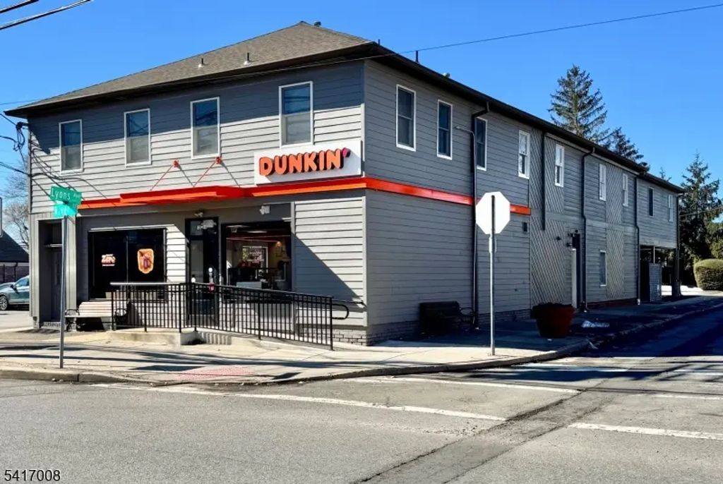 12-18 River Rd, Fair Lawn Boro