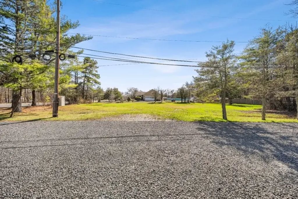 1815 Englishtown Rd, Old Bridge Twp.