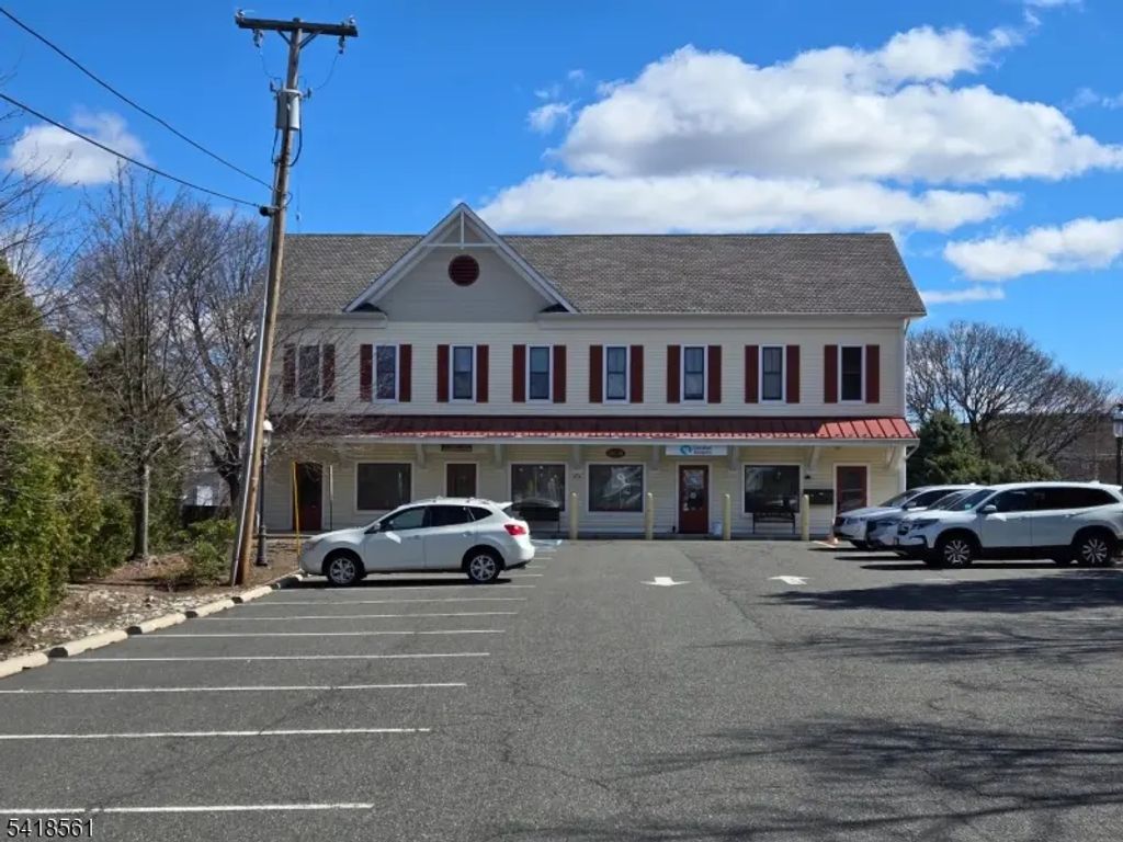 160 Main St, Flemington Boro