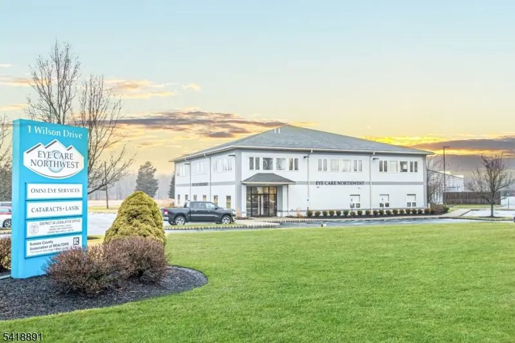 1 Wilson Dr, Sparta Twp.