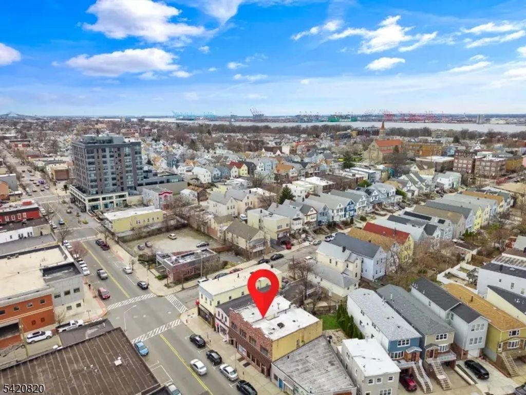 993 - 995 Broadway, Bayonne City