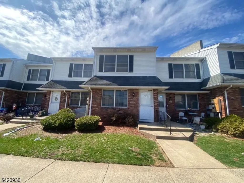 154 S 6th Ave, Manville Boro