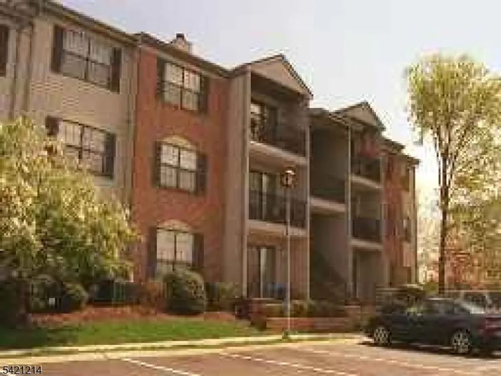 17 Fisher Dr, Franklin Twp.