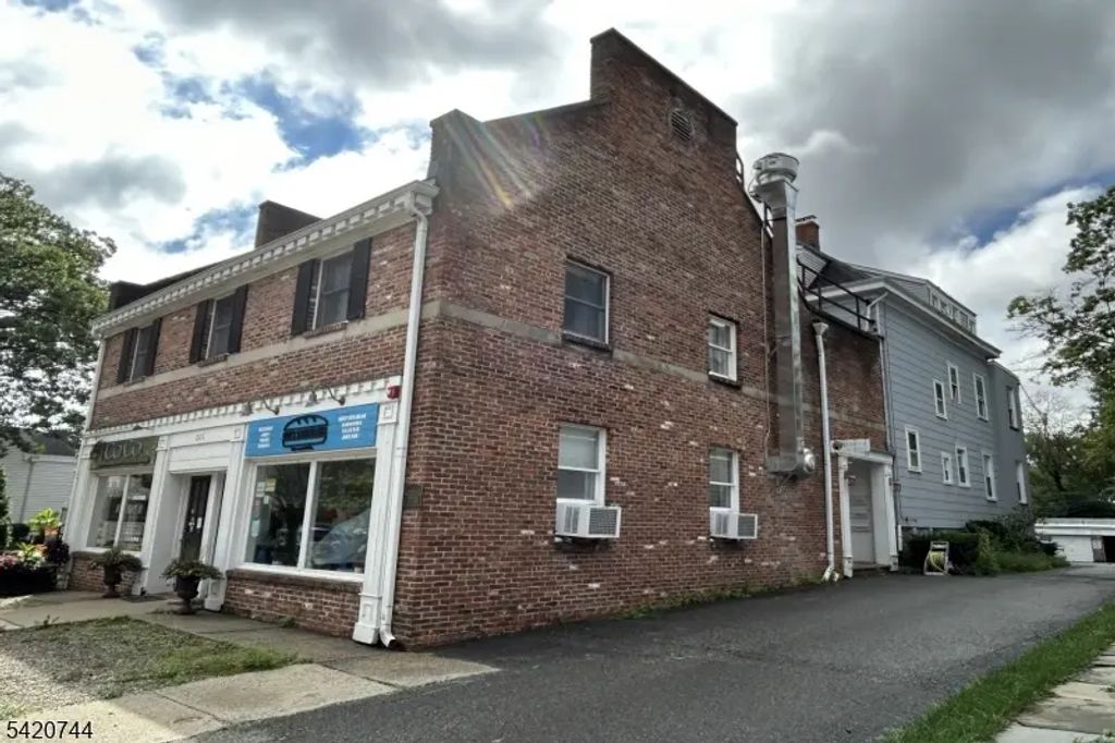 206 Bellevue Ave, Montclair Twp.